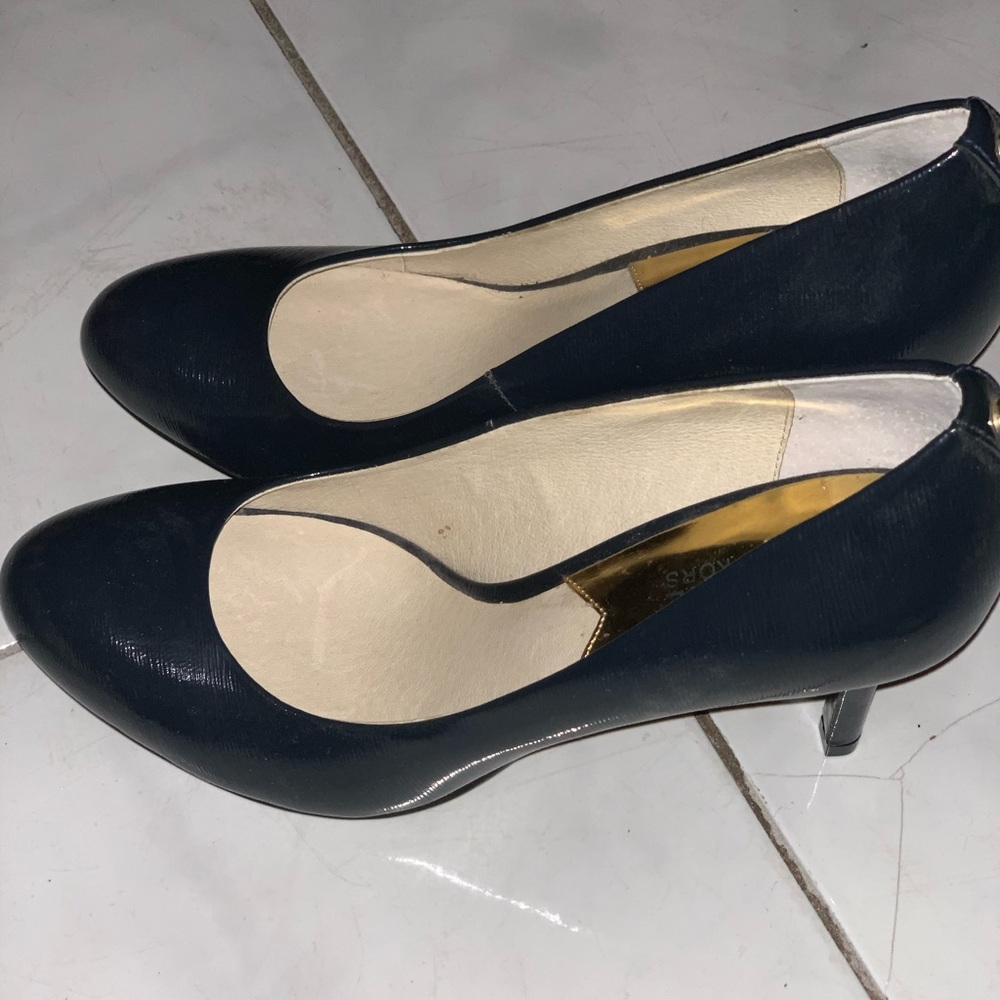 Michael Kors heels. SIZE 8 IN WOMENS.